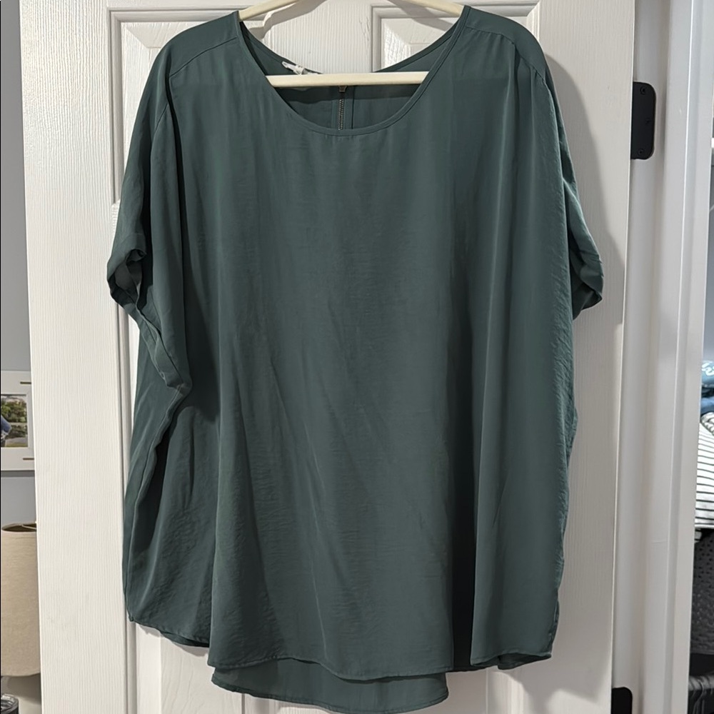 Elegant Green Women's Top